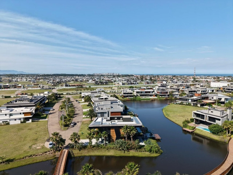 Casa beira lago 6 suítes à venda em condomínio de Xangri-lá: 54ª foto da galeria de imagens do imóvel