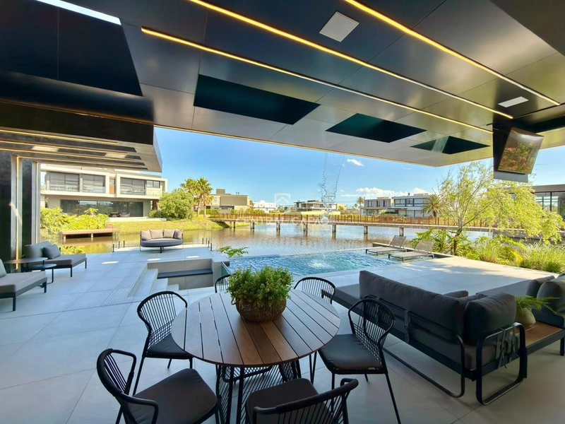 Casa beira lago 6 suítes à venda em condomínio de Xangri-lá: 27ª foto da galeria de imagens do imóvel