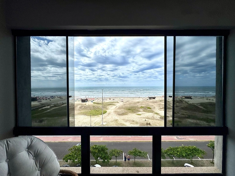 Quatro dormitorios na beira mar de Capão da Canoa.!!: 2ª foto da galeria de imagens do imóvel