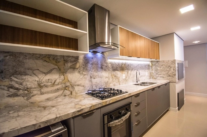 Apartamento de luxo tres dormitórios em Atlantida: 3ª foto da galeria de imagens do imóvel