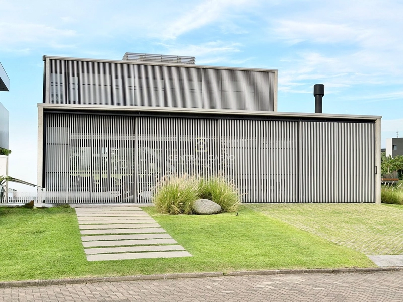 Sobrado beira lago no condomínio Sense à venda em Xangri-Lá: 31ª foto da galeria de imagens do imóvel