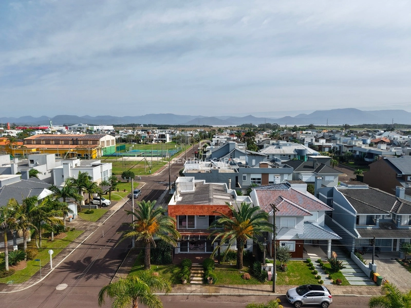 Sobrado 4 suítes à venda no Condado de Capão: 4ª foto da galeria de imagens do imóvel