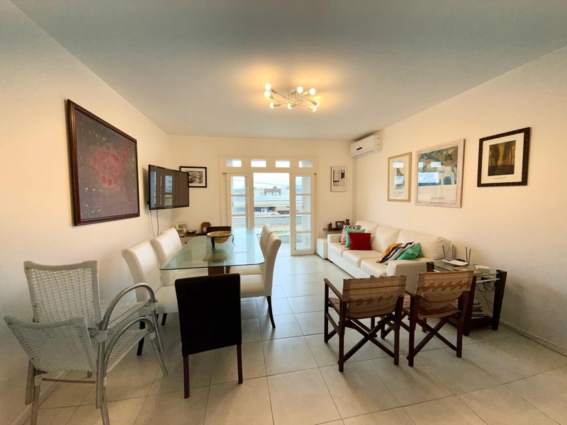 Apartamento com 4 dormitórios na beira mar de Atlântida, Xangri-lá: 3ª foto da galeria de imagens do imóvel