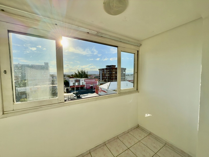 Apartamento de 2 quartos com vista liberada - Centro de Capão da Canoa: 4ª foto da galeria de imagens do imóvel
