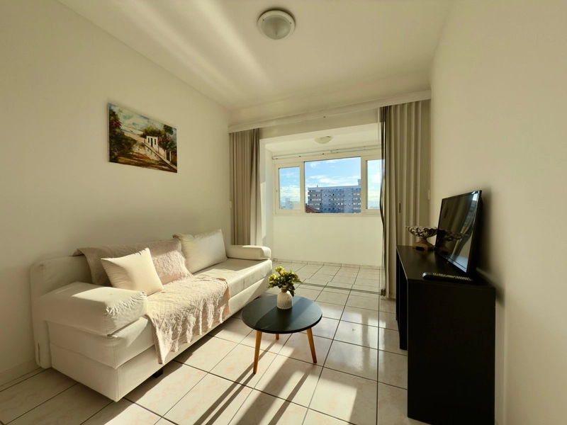 Apartamento de 2 quartos com vista liberada - Centro de Capão da Canoa: 3ª foto da galeria de imagens do imóvel