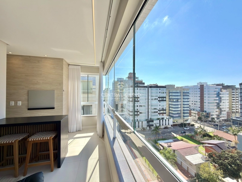 Apartamento com 3 suítes mobiliado e decorado em Capão da Canoa: 12ª foto da galeria de imagens do imóvel
