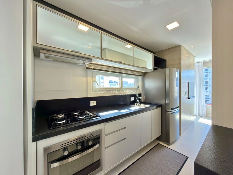 Apartamento com 3 suítes mobiliado e decorado em Capão da Canoa: 8ª foto da galeria de imagens do imóvel