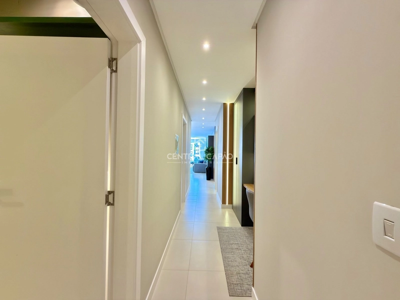 Apartamento com 3 suítes mobiliado e decorado em Capão da Canoa: 35ª foto da galeria de imagens do imóvel