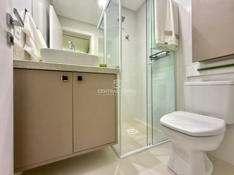 Apartamento com 3 suítes mobiliado e decorado em Capão da Canoa: 29ª foto da galeria de imagens do imóvel
