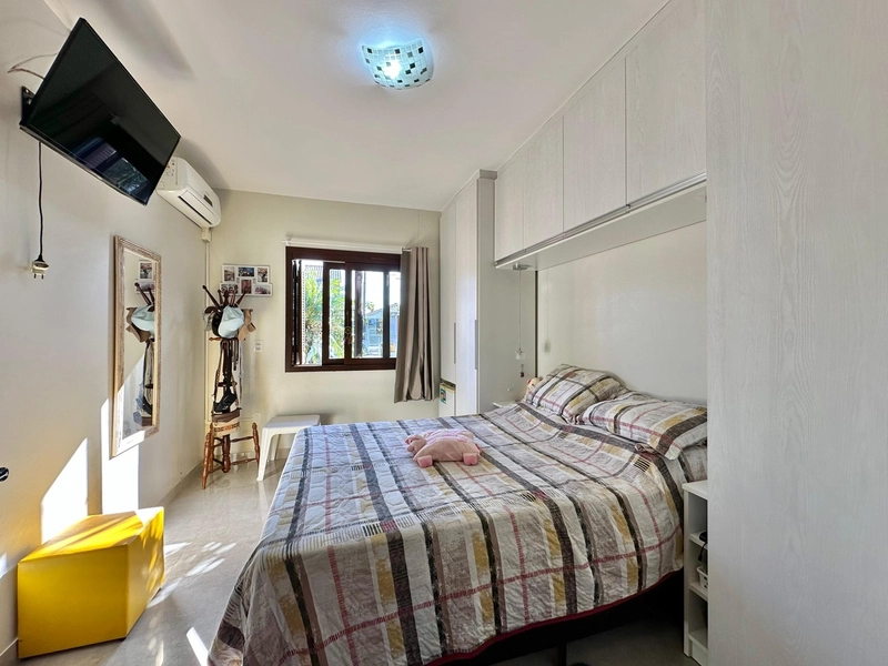 OPORTUNIDADE À VENDA CASA COM TERRENO INTEIRO: 4ª foto da galeria de imagens do imóvel