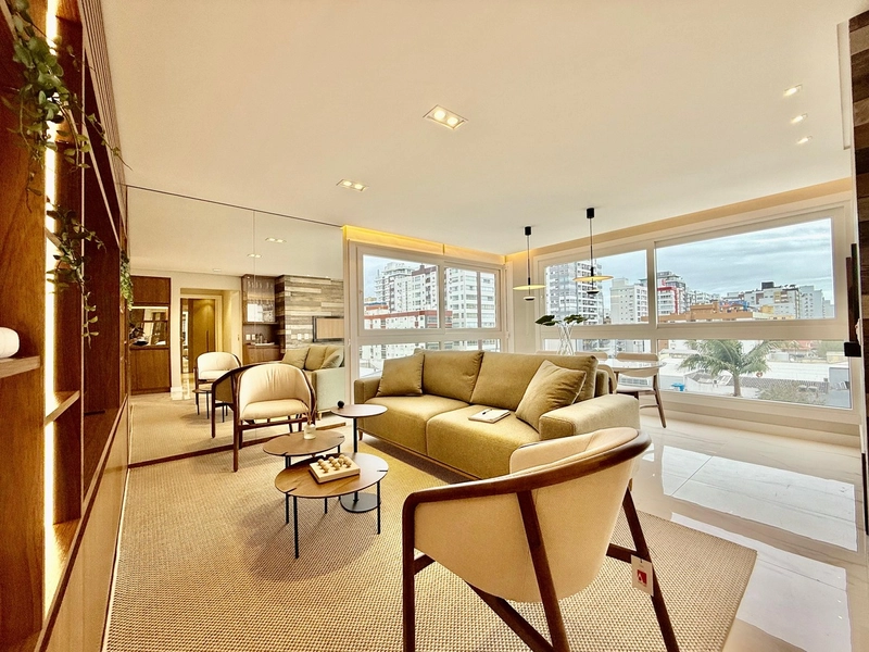 APARTAMENTO FINAMENTE MOBILIADO E DECORADO: 2ª foto da galeria de imagens do imóvel