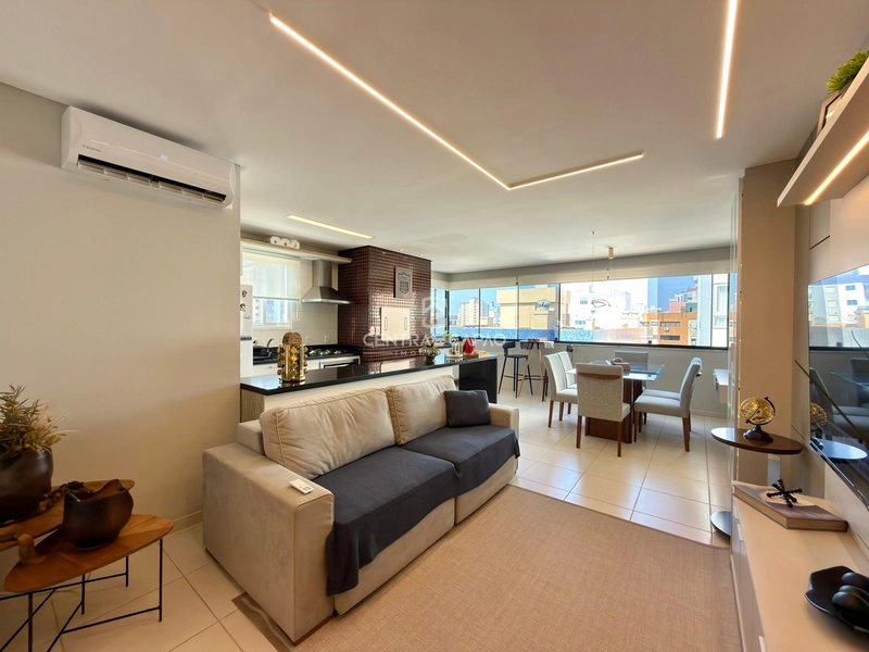 Três dormitórios no centro de Capão Da Canoa