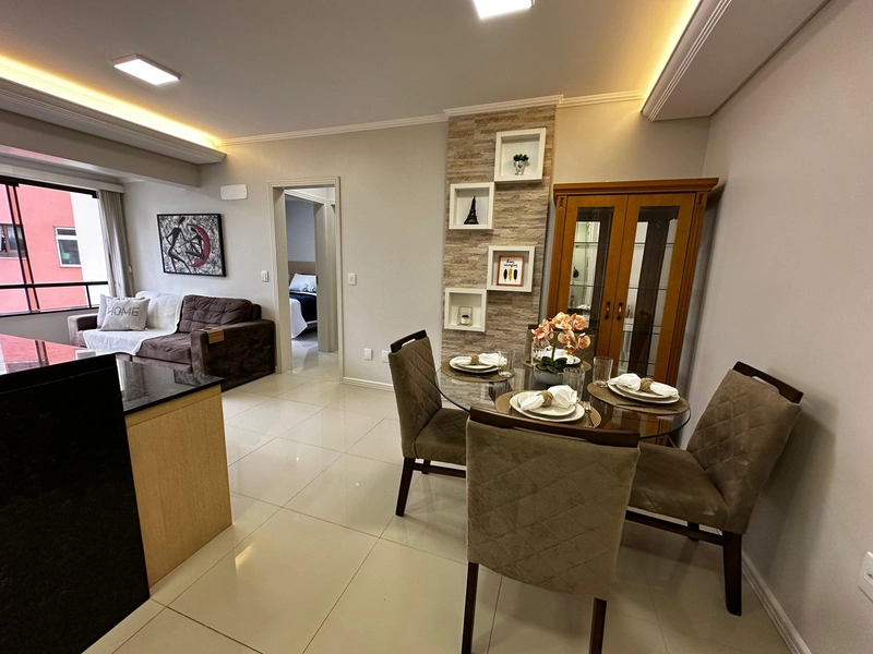 DOIS DORMITÓRIOS PRÓXIMO A PRAÇA DA FLÁVIO.!