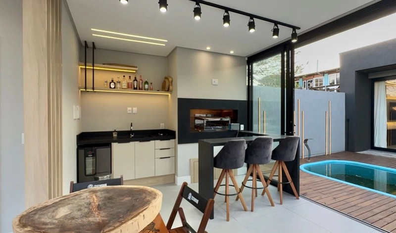 CASA 3 DORMITÓRIOS ESPAÇO GOURMET E PISCINA EM CAPÃO DA CANOA: 8ª foto da galeria de imagens do imóvel