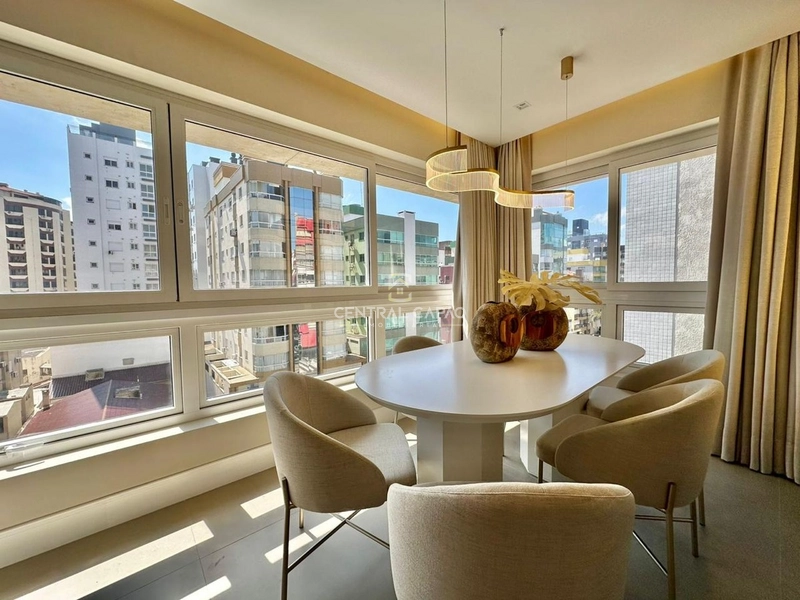 APARTAMENTO 3 SUÍTES FINAMENTE MOBILIADO E DECORADO À VENDA: 4ª foto da galeria de imagens do imóvel