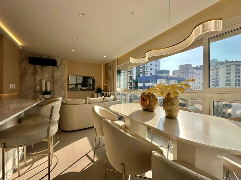 APARTAMENTO 3 SUÍTES FINAMENTE MOBILIADO E DECORADO À VENDA: 3ª foto da galeria de imagens do imóvel