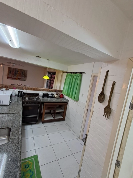 CASA COM PISCINA NO CENTRO DE ATLÂNTIDA: 46ª foto da galeria de imagens do imóvel