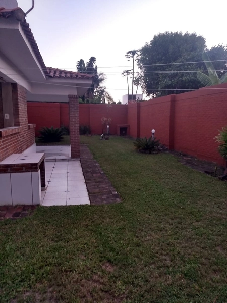 CASA COM PISCINA NO CENTRO DE ATLÂNTIDA: 35ª foto da galeria de imagens do imóvel