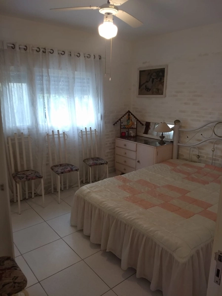 CASA COM PISCINA NO CENTRO DE ATLÂNTIDA: 38ª foto da galeria de imagens do imóvel