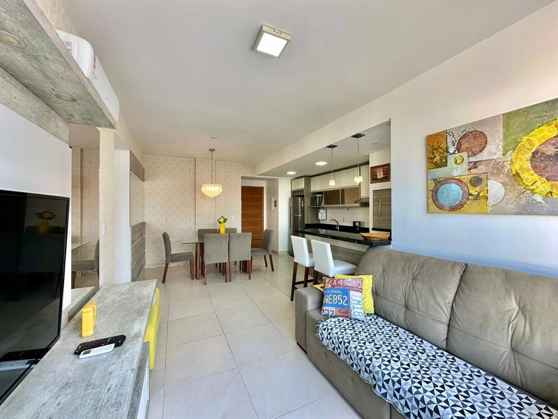 APARTAMENTO 2 DORMITÓRIOS COM VISTA PARA A PRAÇA: 2ª foto da galeria de imagens do imóvel