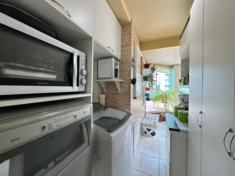 APARTAMENTO COM SACADA DE FRENTE: 15ª foto da galeria de imagens do imóvel