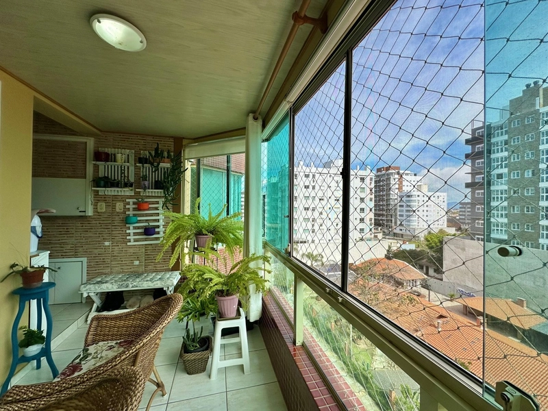 APARTAMENTO COM SACADA DE FRENTE: 9ª foto da galeria de imagens do imóvel