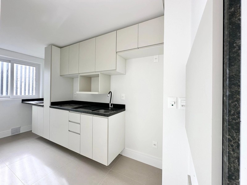 APARTAMENTO À VENDA!!! INFRA INCRÍVEL, SACADA DE FRENTE, ALTO PADRÃO: 4ª foto da galeria de imagens do imóvel