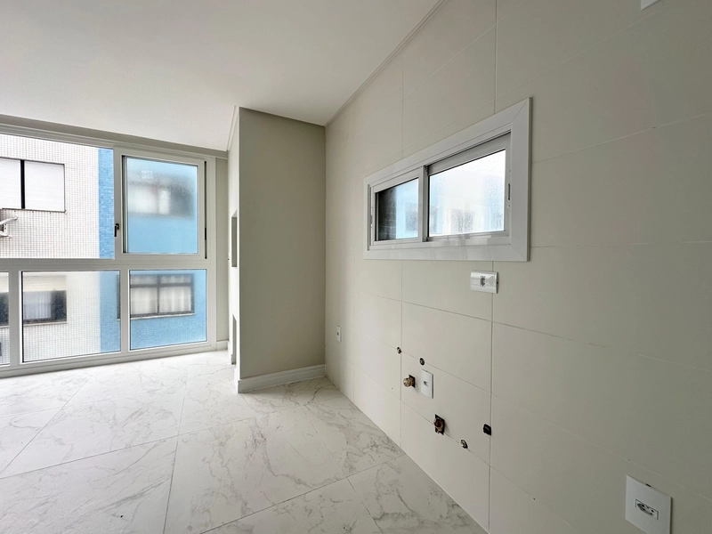 APARTAMENTO COM TERRAÇO, INFRA COM PISCINA E VISTA PARA O MAR: 6ª foto da galeria de imagens do imóvel