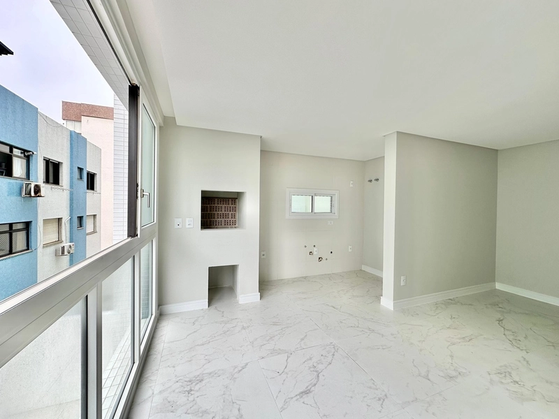 APARTAMENTO COM TERRAÇO, INFRA COM PISCINA E VISTA PARA O MAR: 2ª foto da galeria de imagens do imóvel