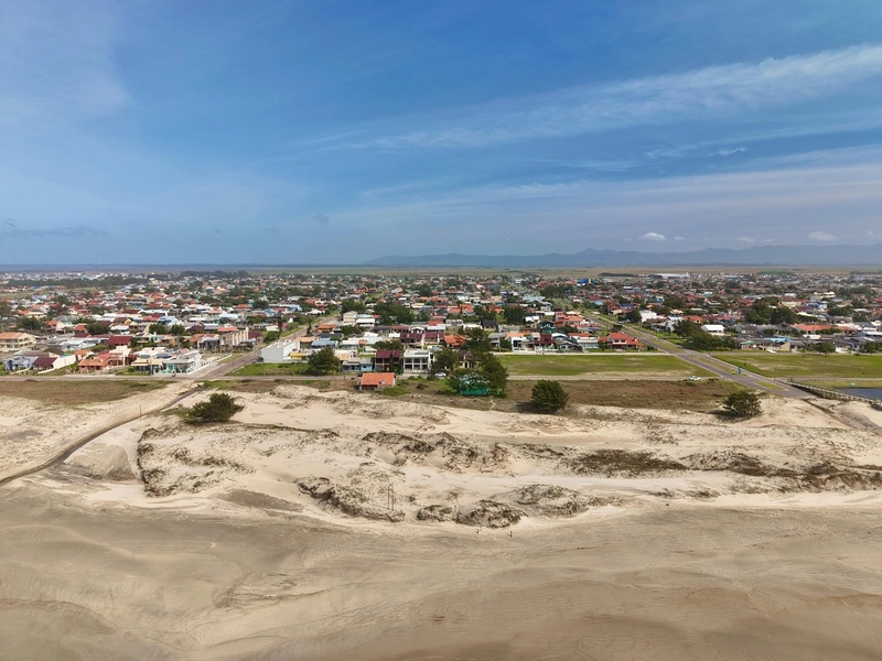 SOBRADO À BEIRA MAR EM IMBÉ: 9ª foto da galeria de imagens do imóvel