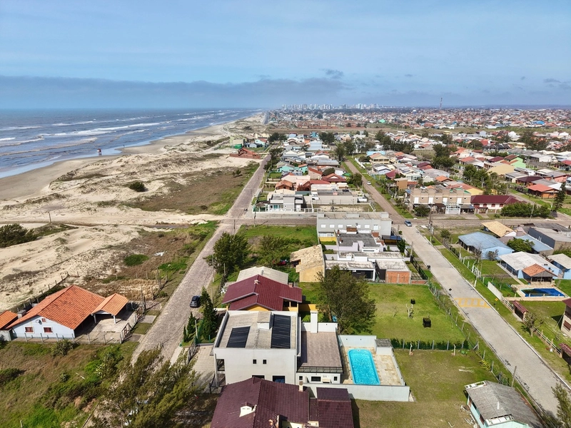 SOBRADO À BEIRA MAR EM IMBÉ: 4ª foto da galeria de imagens do imóvel