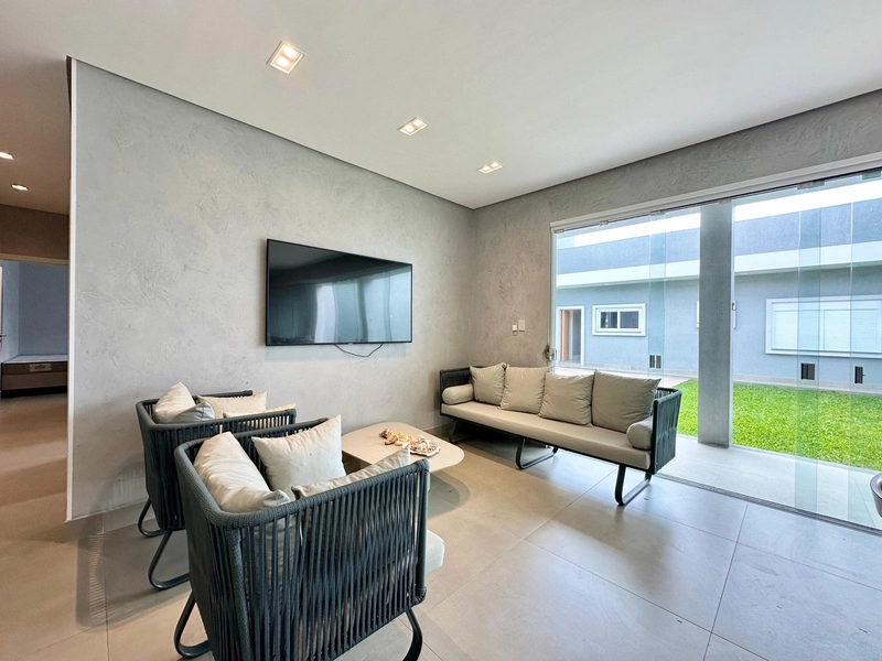 CASA COM 4 SUÍTES EM ATLÂNTIDA: 22ª foto da galeria de imagens do imóvel