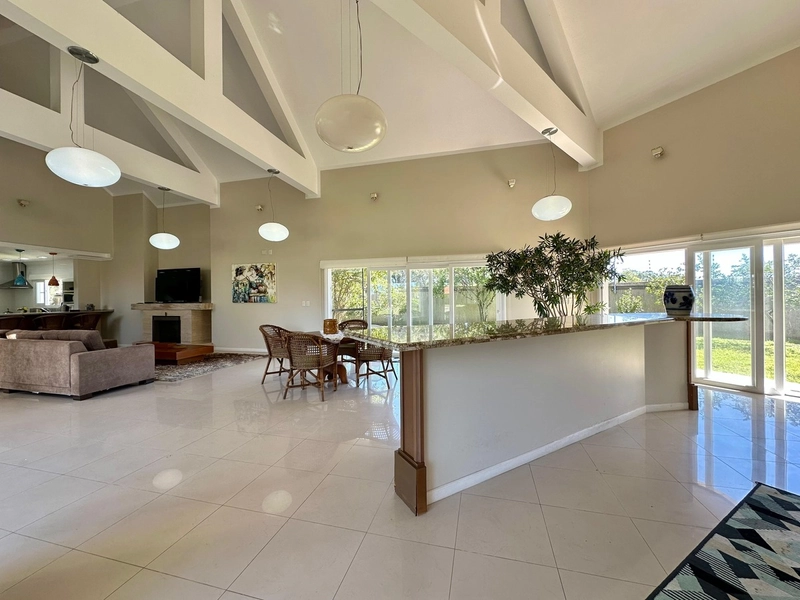 CASA COM 8 SUÍTES À VENDA EM XANGRI-lÁ: 6ª foto da galeria de imagens do imóvel