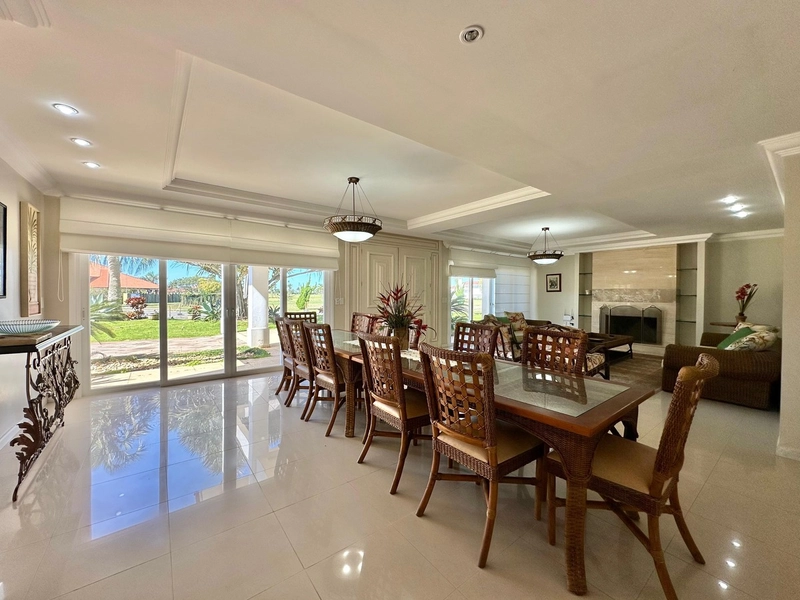 CASA COM 8 SUÍTES À VENDA EM XANGRI-lÁ: 10ª foto da galeria de imagens do imóvel
