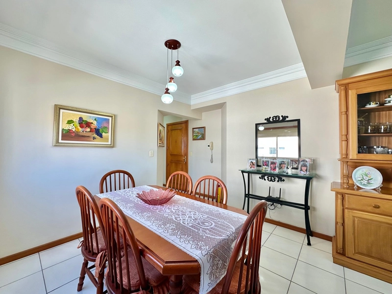 APARTAMENTO 3 DORMITÓRIOS COM SACADA DE FRENTE PARA O MAR: 7ª foto da galeria de imagens do imóvel