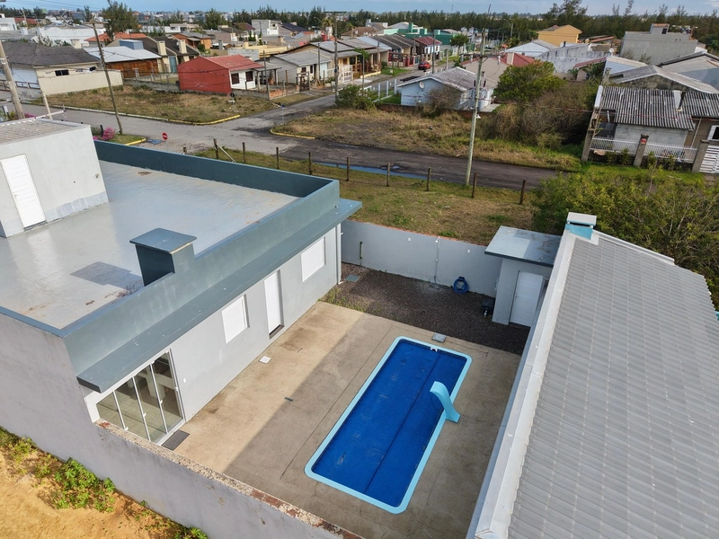 CASA COM PISCINA NA PRAIA DE ATLANTIDA SUL À VENDA: 22ª foto da galeria de imagens do imóvel