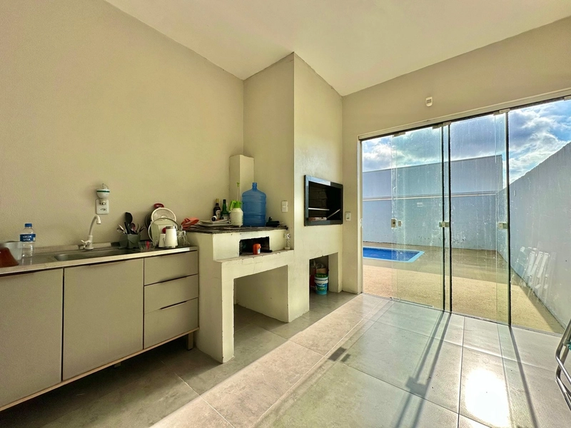 CASA COM PISCINA NA PRAIA DE ATLANTIDA SUL À VENDA: 9ª foto da galeria de imagens do imóvel