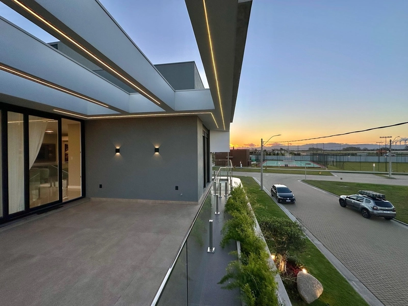 LINDO SOBRADO COM 4 SUÍTES EM XANGRI-LÁ: 48ª foto da galeria de imagens do imóvel