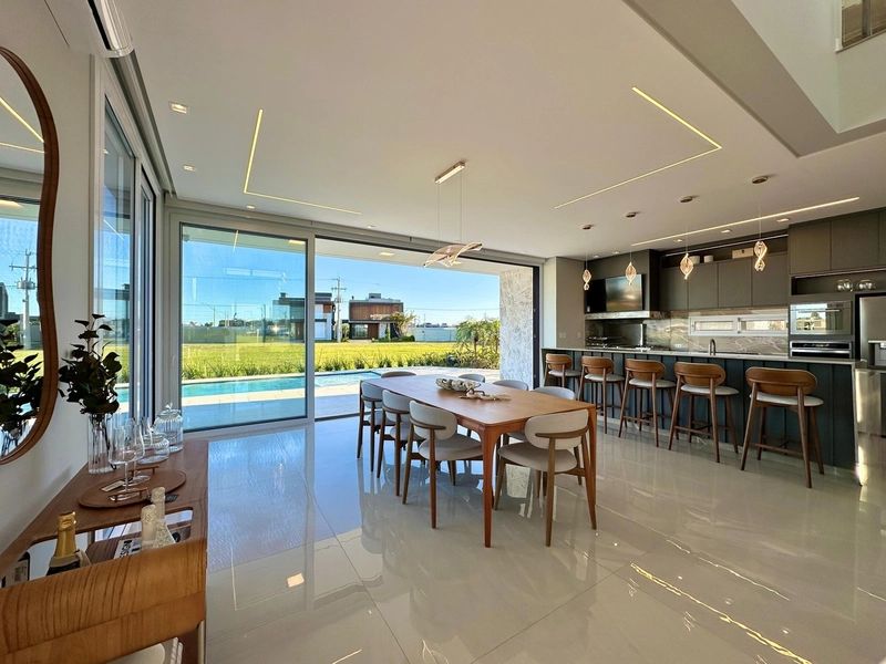 LINDO SOBRADO COM 4 SUÍTES EM XANGRI-LÁ: 7ª foto da galeria de imagens do imóvel