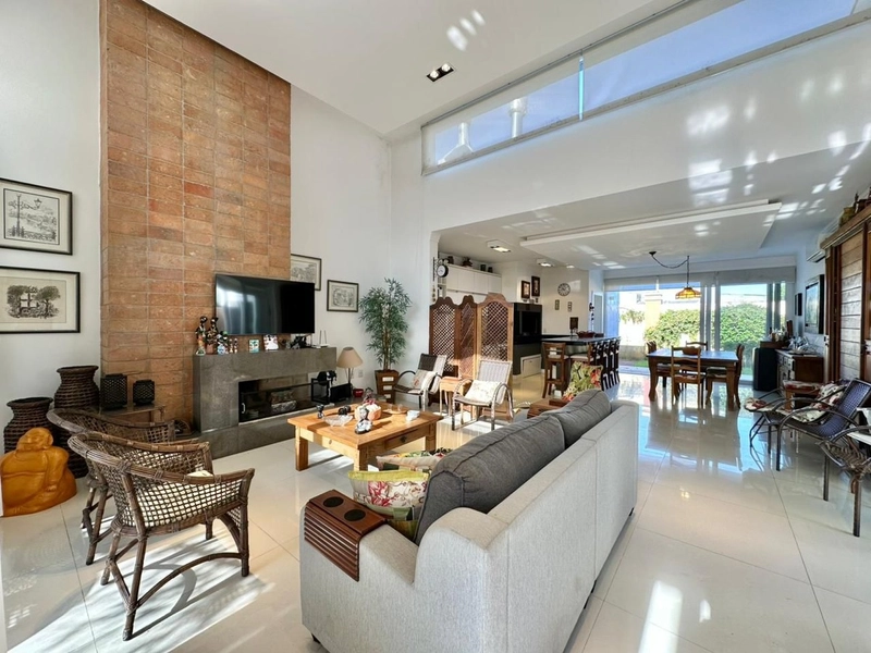 CASA TÉRREA COM 3 SUÍTES À VENDA EM CONDOMÍNIO: 2ª foto da galeria de imagens do imóvel
