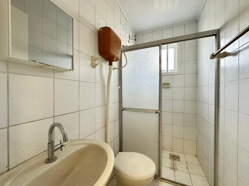 CASA EM CAPÃO NOVO COM ANEXO NOS FUNDOS: 15ª foto da galeria de imagens do imóvel