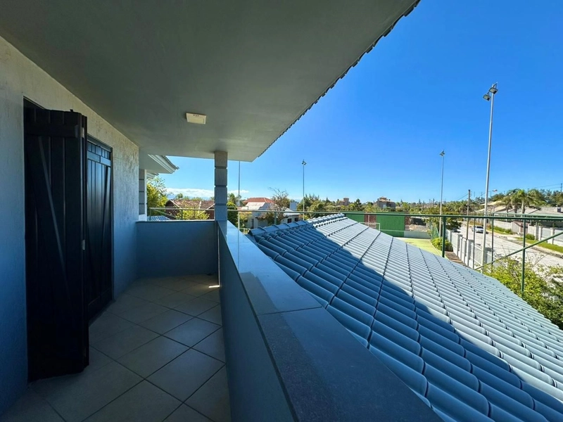 MANSÃO EM ATLÂNTIDA À VENDA DE 03 TERRENOS, PISCINA E QUADRA DE FUTSAL: 32ª foto da galeria de imagens do imóvel
