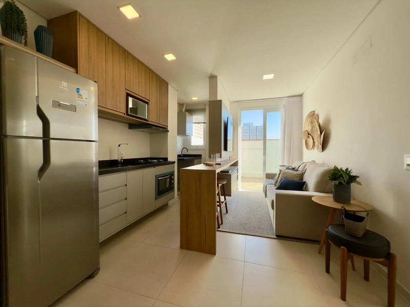 APARTAMENTO DE FRENTE COM TERRAÇO: 10ª foto da galeria de imagens do imóvel