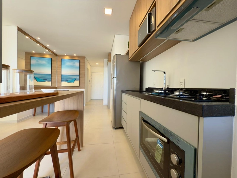 APARTAMENTO DE FRENTE COM TERRAÇO: 5ª foto da galeria de imagens do imóvel