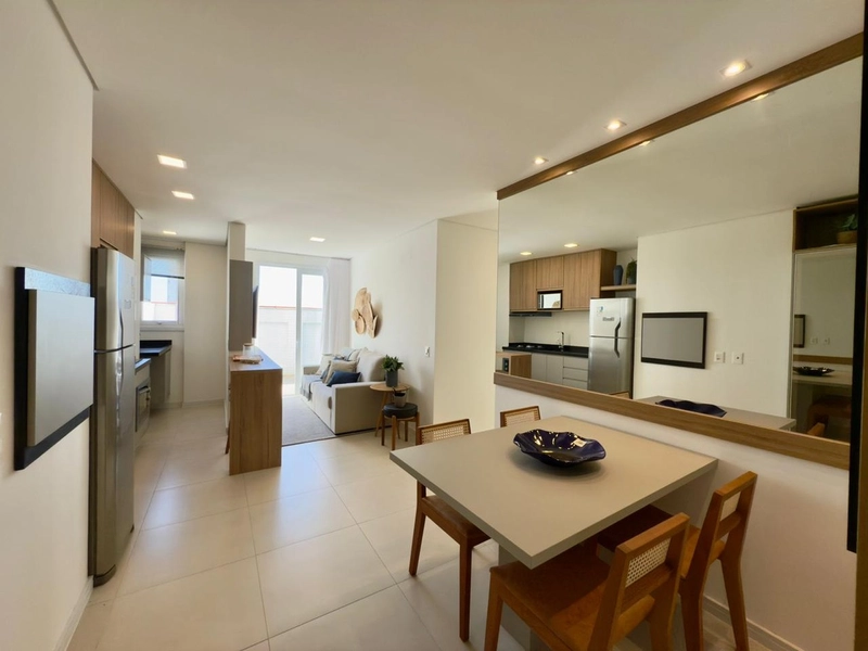 APARTAMENTO DE FRENTE COM TERRAÇO: 7ª foto da galeria de imagens do imóvel