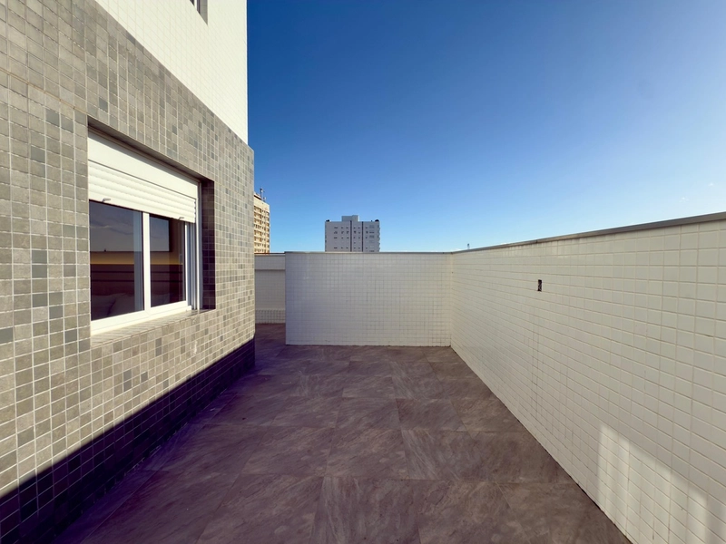 APARTAMENTO DE FRENTE COM TERRAÇO: 18ª foto da galeria de imagens do imóvel
