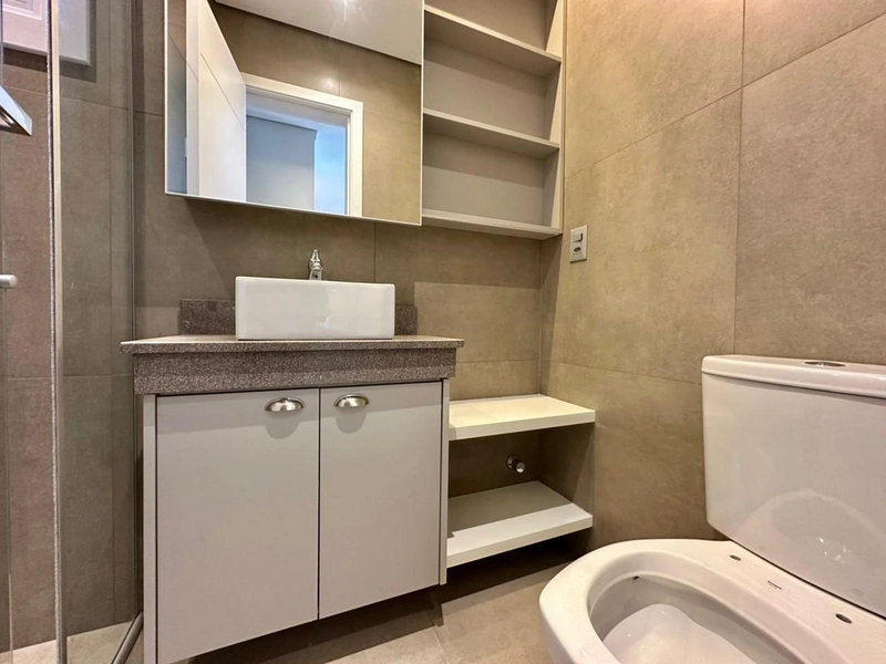 APARTAMENTO DE FRENTE PARA AVENIDA CENTRAL DE ATLÂNTIDA: 18ª foto da galeria de imagens do imóvel