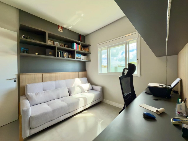 Linda casa de 3 suítes mobiliada no bairro Araça em Capão da Canoa: 25ª foto da galeria de imagens do imóvel
