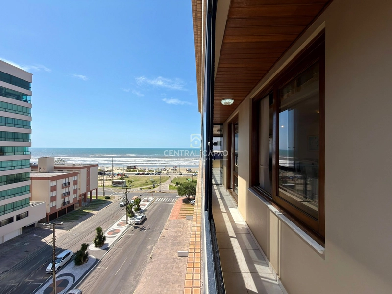 Apartamento 3 dormitórios com vista privilegiada à uma quadra do mar: 7ª foto da galeria de imagens do imóvel