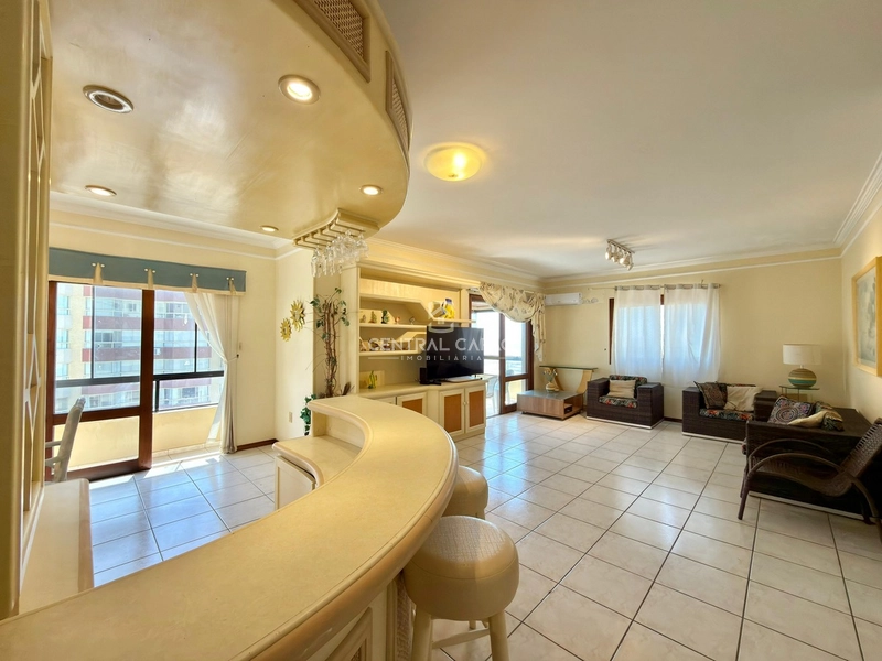 Apartamento 3 dormitórios com vista privilegiada à uma quadra do mar: 9ª foto da galeria de imagens do imóvel